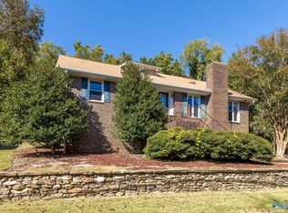 2211 Toll Gate Rd SE, Huntsville, AL 35801