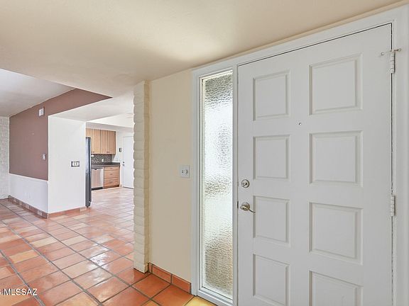 4th image of 1611 S San Ray