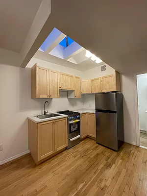 Rented by Compass | media 16