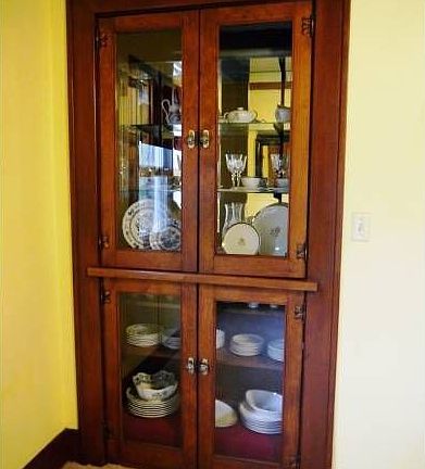 built-in hutch in DR