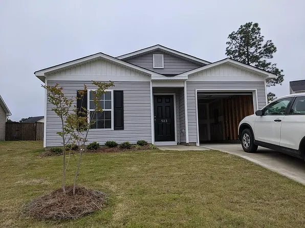 523 Jernigan St, Fayetteville, NC 28306