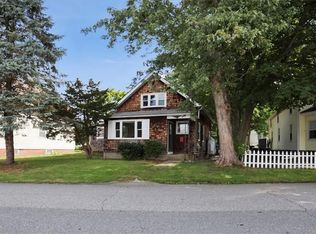 113 Narragansett Ave, Riverside, RI 02915