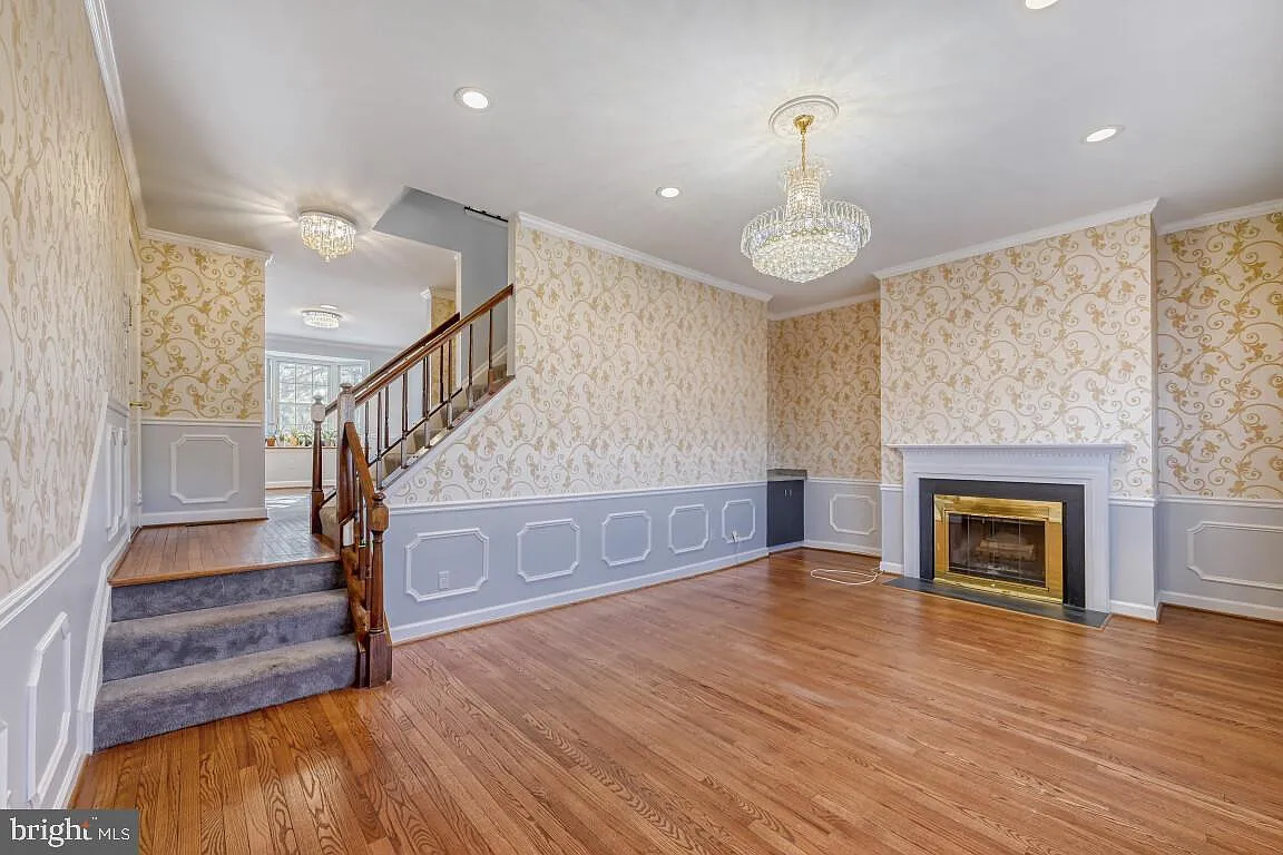 3 bed, 2.5 bath, 2052 sqft, $2,800 — Photo 4