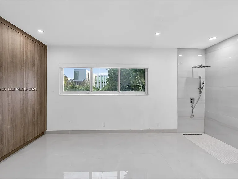 1101 S Shore Dr #1 — Photo 21