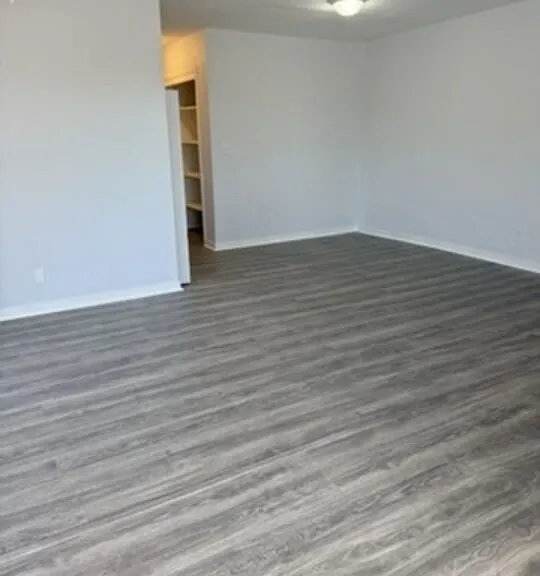 941 N Kingsley Dr #3 — Photo 2