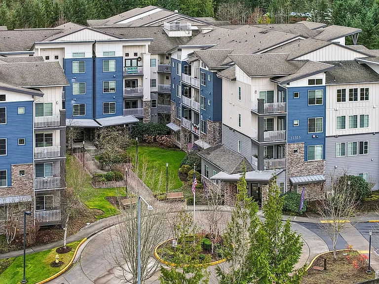 Reunion at Redmond Ridge - An Active Adult Community — Photo 10