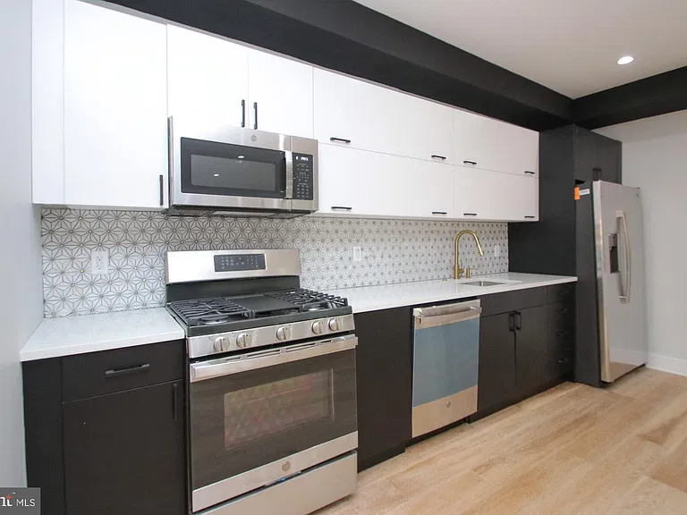 810 N Uber St #2 — Photo 7