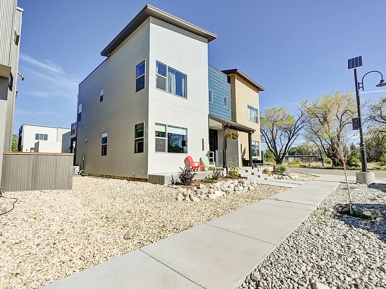 1003 Fooses St — Photo 1