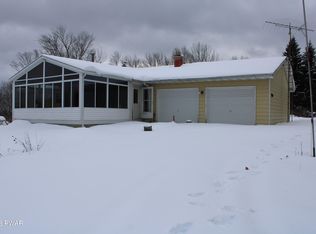 140 Rainbow Rd, Lakewood, PA 18439