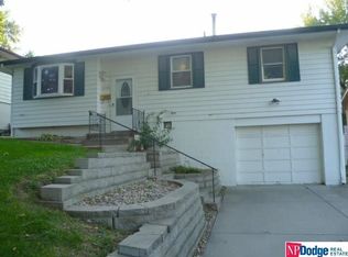 4728 S 78th St, Ralston, NE 68127