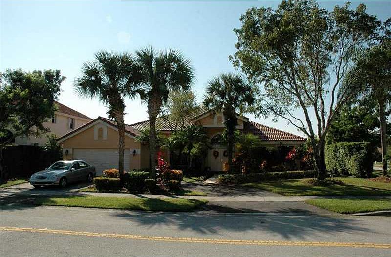 1st image of 7595 NW 75th Dr
