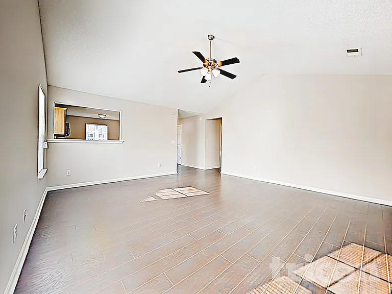5118 Cross St — Photo 2
