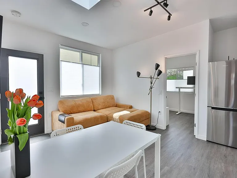 3407 N Mountain View Dr #A — Photo 8