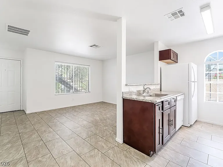 3683 Lucido Dr #24 — Photo 4