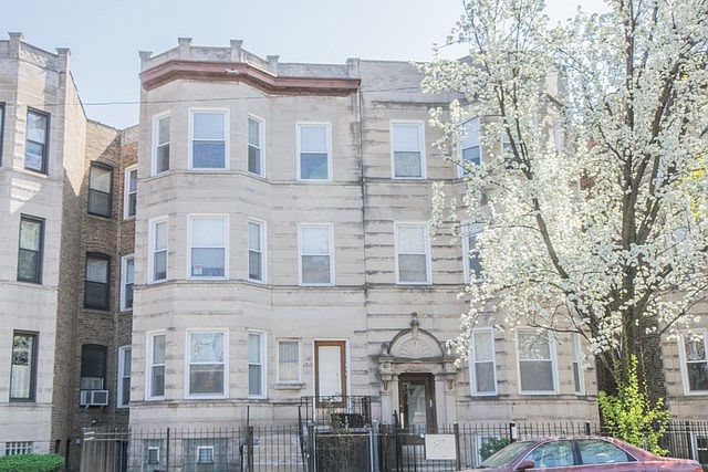 1st image of 1315 W Foster Ave APT 3