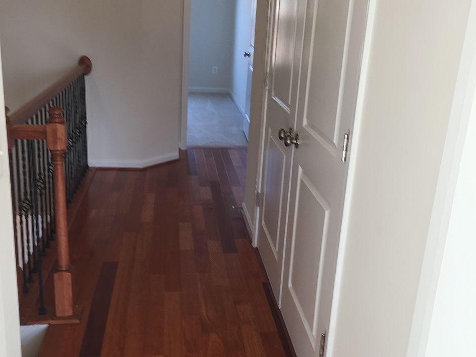 1st image of 42255 Hampton Woods Ter