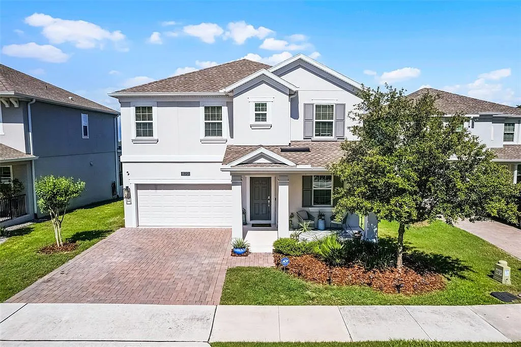 4 bed, 2.5 bath, 2321 sqft, $3,450 — Photo 1