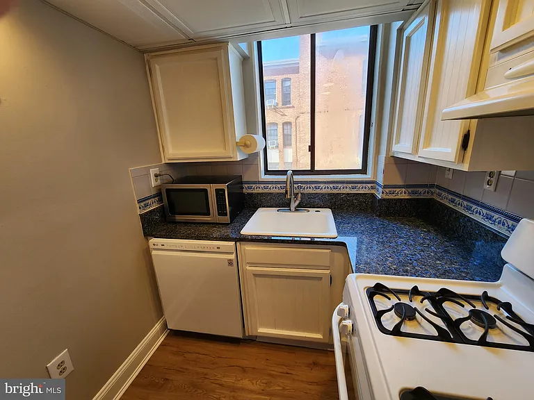 2610 Tunlaw Rd NW #103 — Photo 8