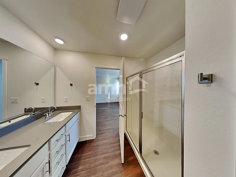 1068 Broyles Xing — Photo 12