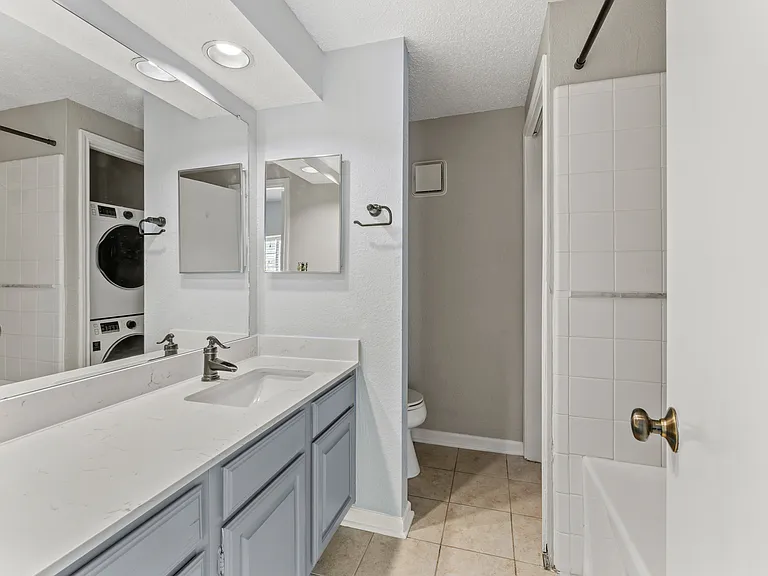 7151 Gaston Ave #619 — Photo 3