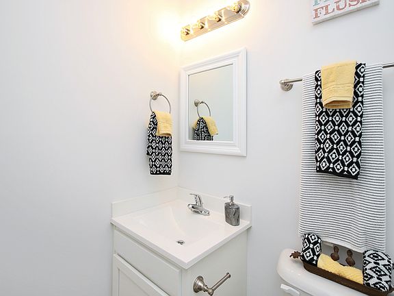 2064 - Spare Bathroom