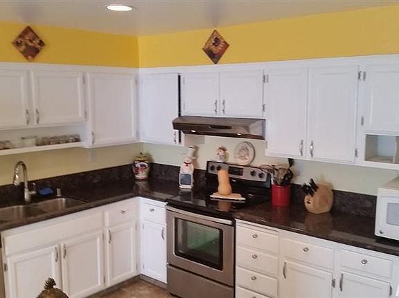 3rd image of 1054 Old Mill Cir