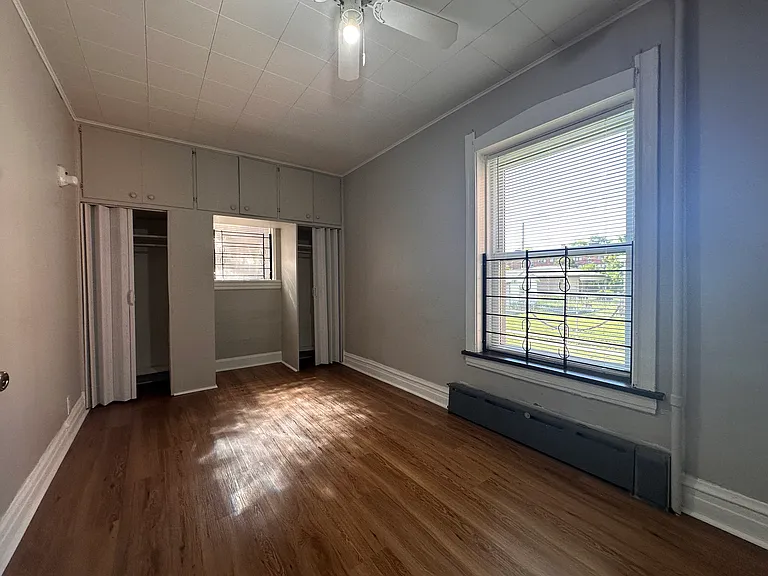10226 S Rhodes Ave #2 — Photo 9