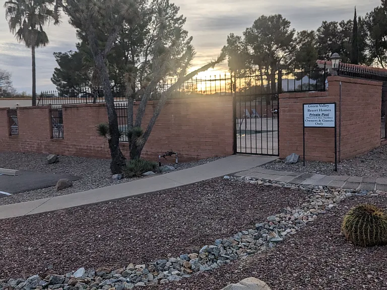 1087 S Calle De Las Casitas — Photo 13