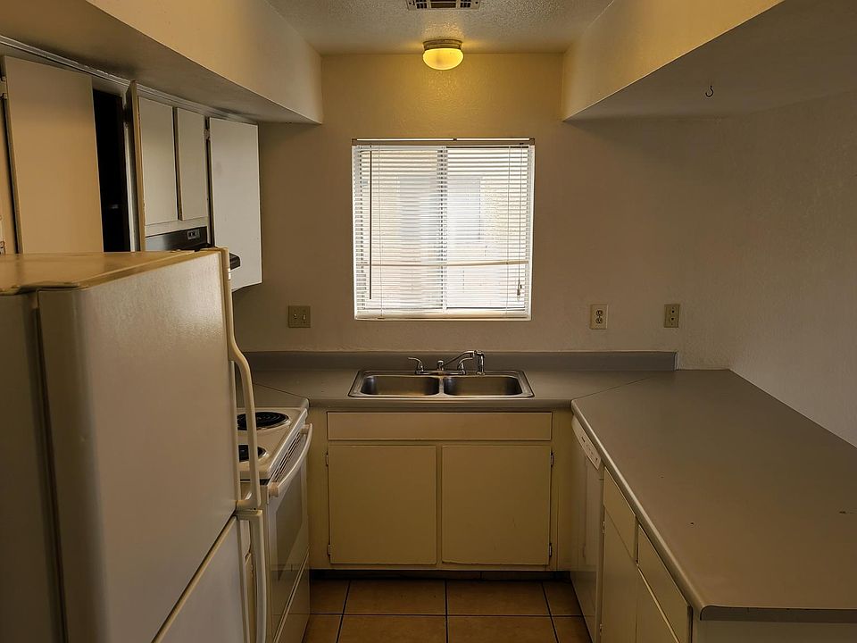 1st image of 6232 Yerba Ln APT B