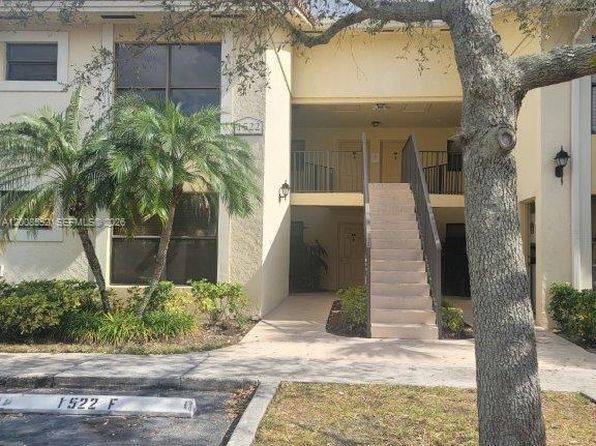 1522 Lake Crystal Dr APT C