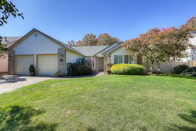 1st image of 2718 SE 169th Pl