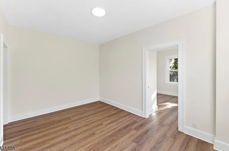 1 Bay Ave #3 — Photo 13