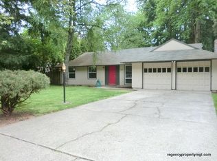 18518 SW Longfellow Ave, Lake Oswego, OR 97035