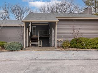 87 Geneva Bend Dr, Innsbrook, MO 63390