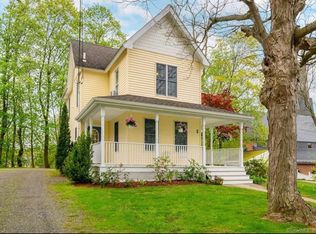 1 Farnam Hl #2, Bethel, CT 06801