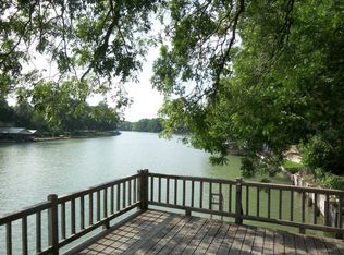631 Lake Placid Dr, Seguin, TX 78155