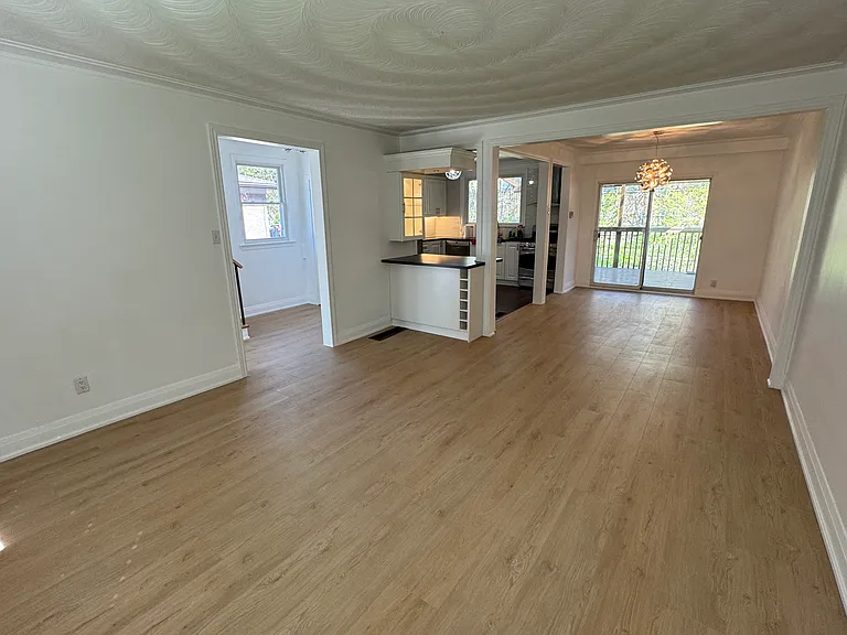 26 Holcolm Rd — Photo 4