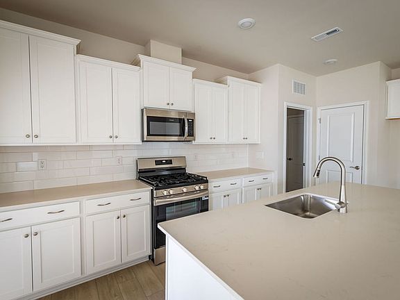 3rd image of 1709 Heron Ct