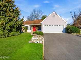 12 Bridle Path, Tinton Falls, NJ