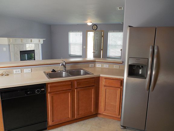 2nd image of 18535 95th Avenue Ct E