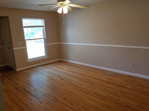 3rd image of 5248 Ville Anita Ct