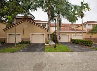 3707 San Simeon Cir, Weston, FL 33331