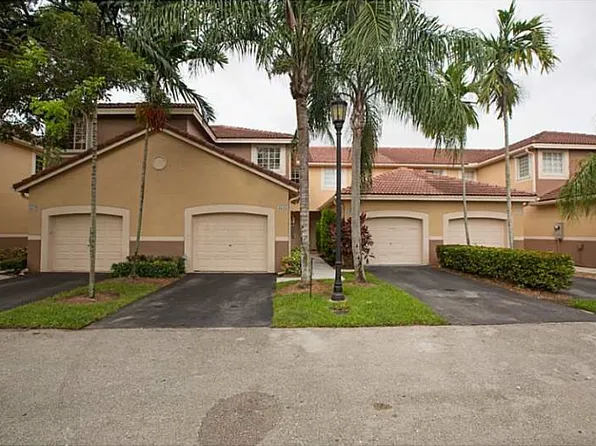 3707 San Simeon Cir, Fort Lauderdale, FL 33331
