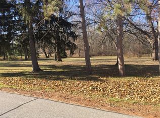 7537 Huntington Rd, Hudson, OH 44236