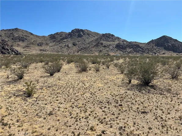 10 Highway 395, Hinkley, CA 92347