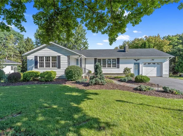 3505 Howlett Hill Rd, Camillus, NY 13031