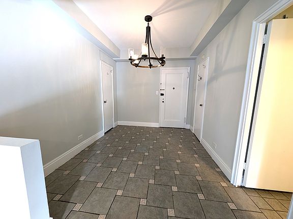 5th image of 123 E 37th St #8D
