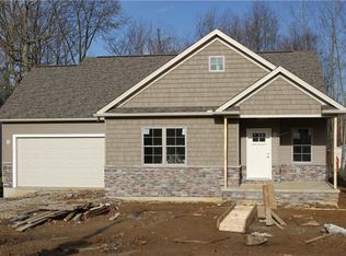 6347 Lake Cable Ave NW, Canton, OH 44718