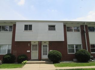 969 N York St, Elmhurst, IL 60126