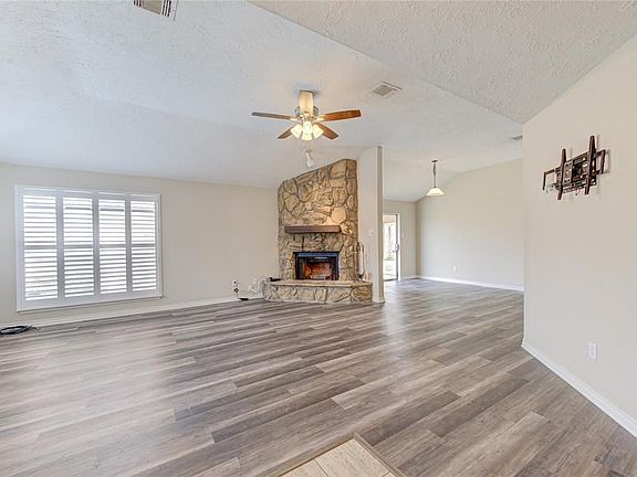 4th image of 14415 Windy Trail Dr